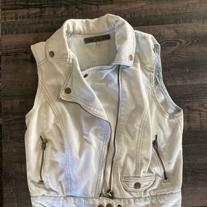Women’s stylish denim vest